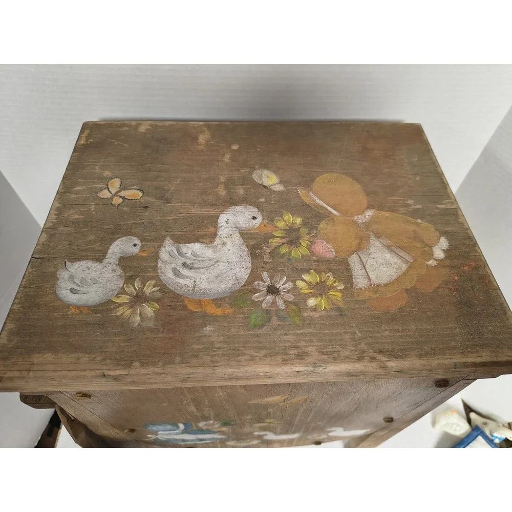 Cottage Core Hand Painted Hand Made Goose  End Table With Goose Accessories Vtg